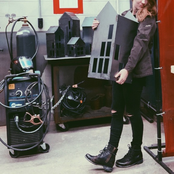 ✖️Behind the Posher ✖️ - Picture 5 of 8